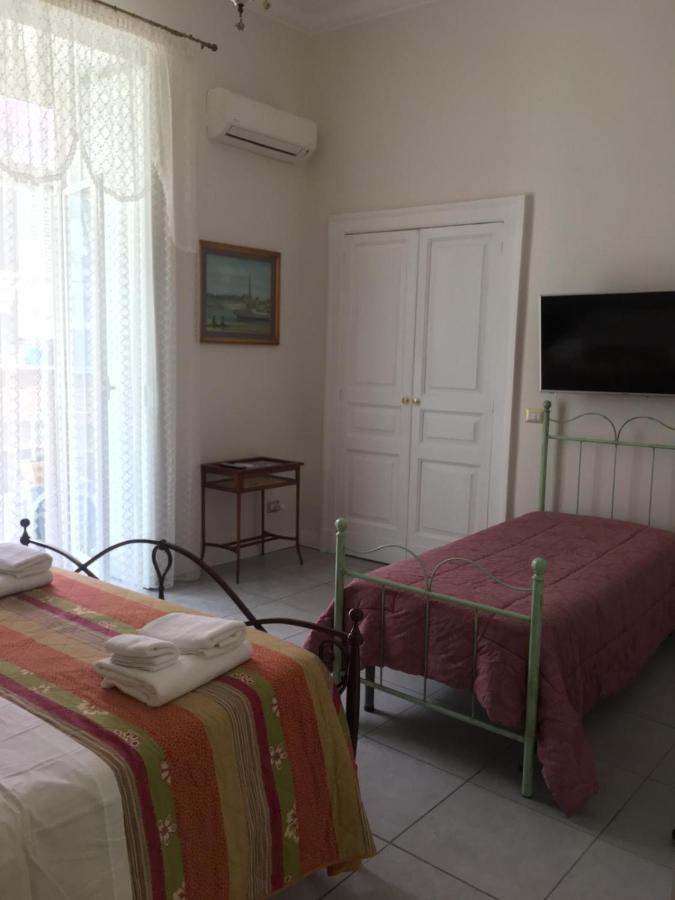 나폴리 Ciro A Maschio Angioino B&B 외부 사진