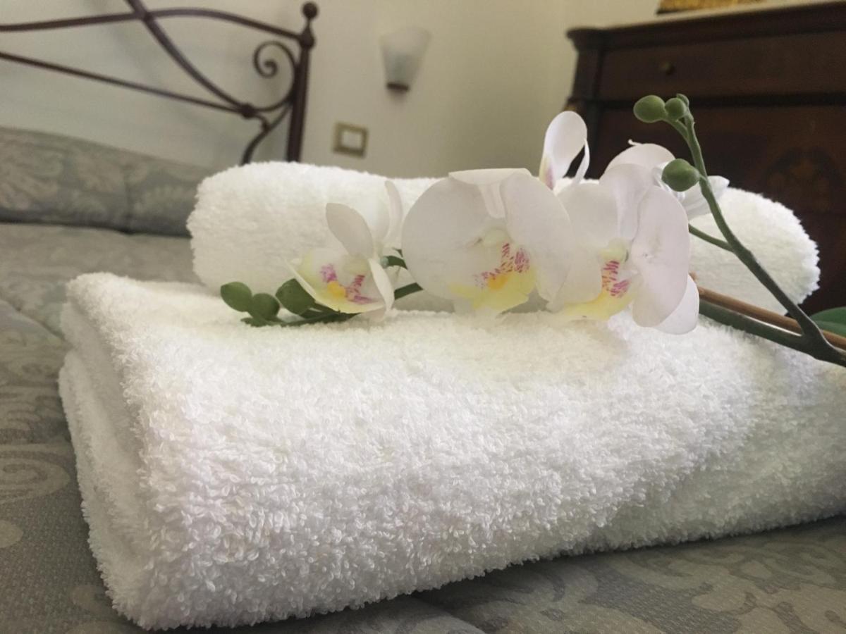 나폴리 Ciro A Maschio Angioino B&B 외부 사진